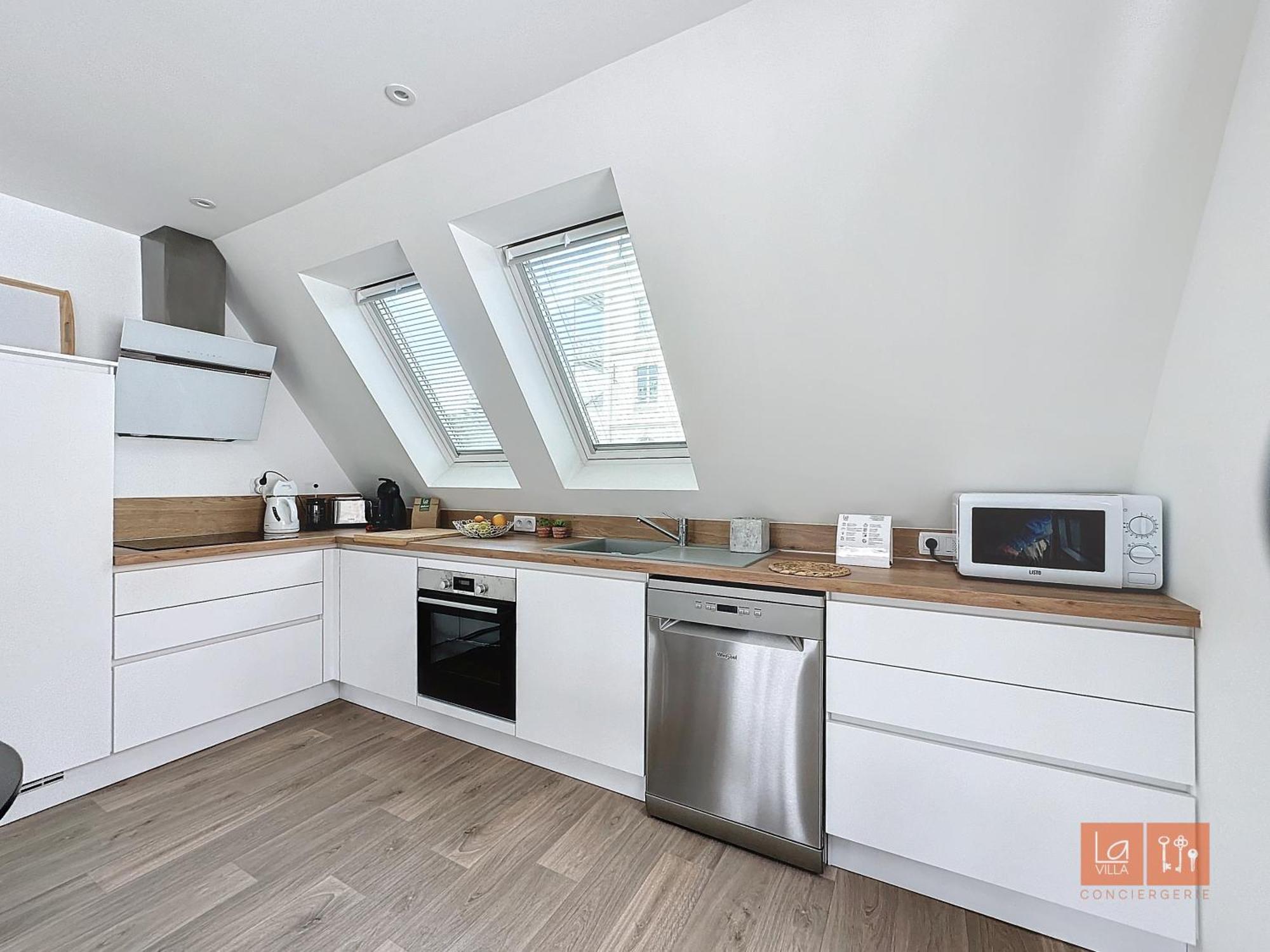 La Terrasse : 1er Etage Proche Appartement