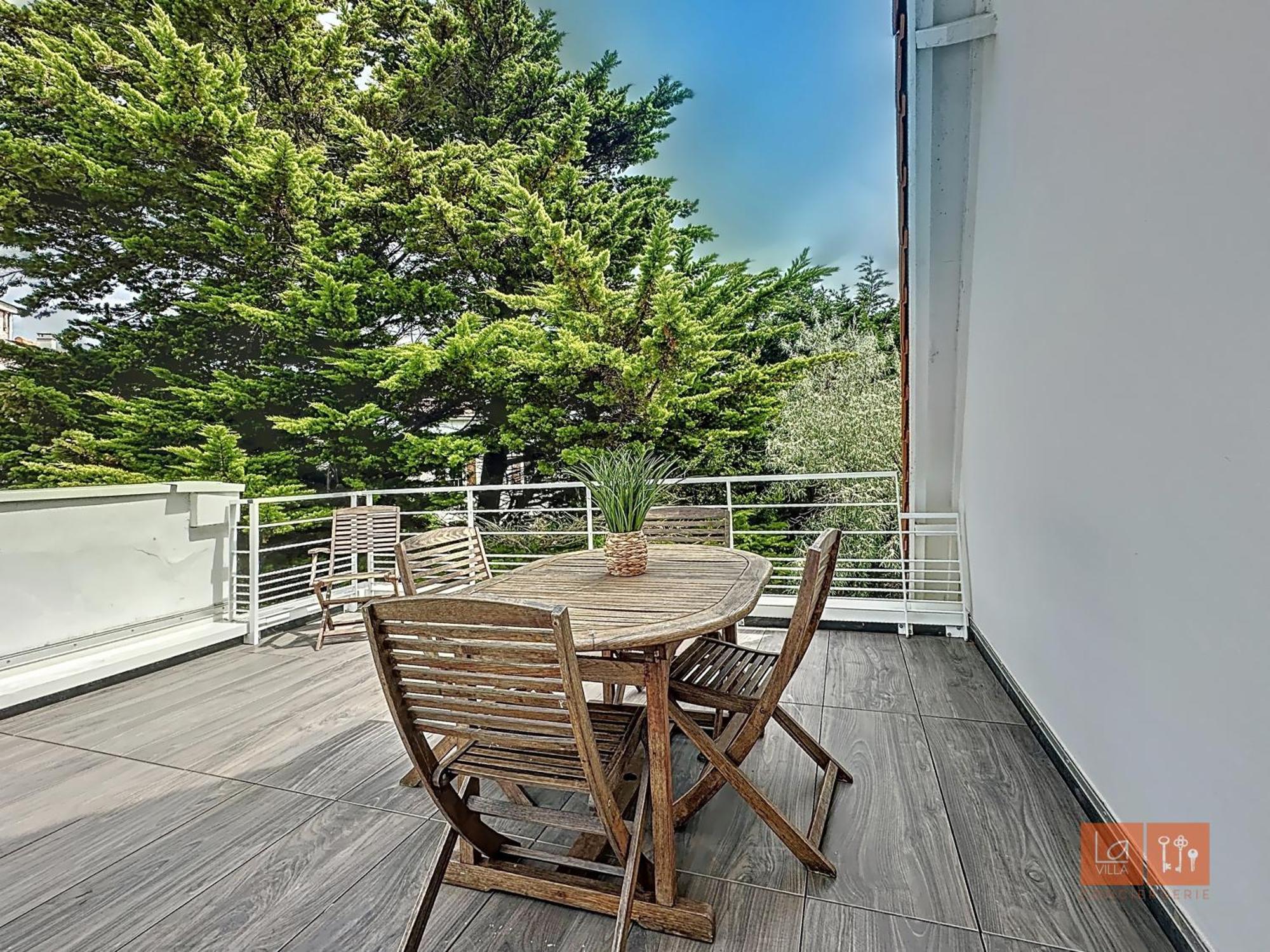 Apartment La Terrasse : 1er Etage Proche